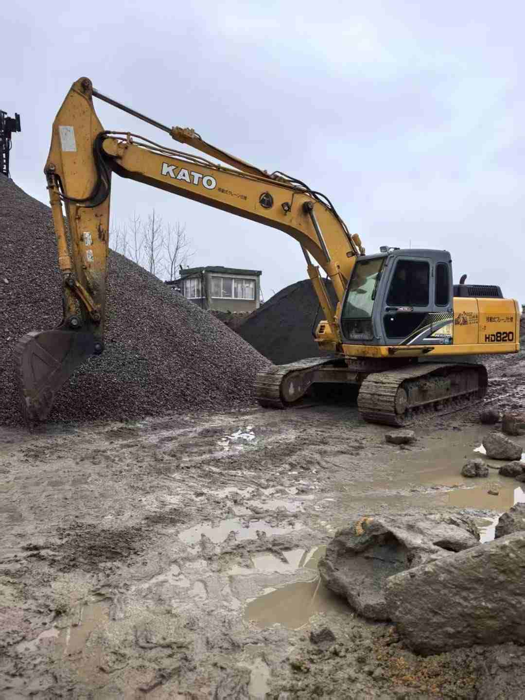 Kato HD820V Excavator